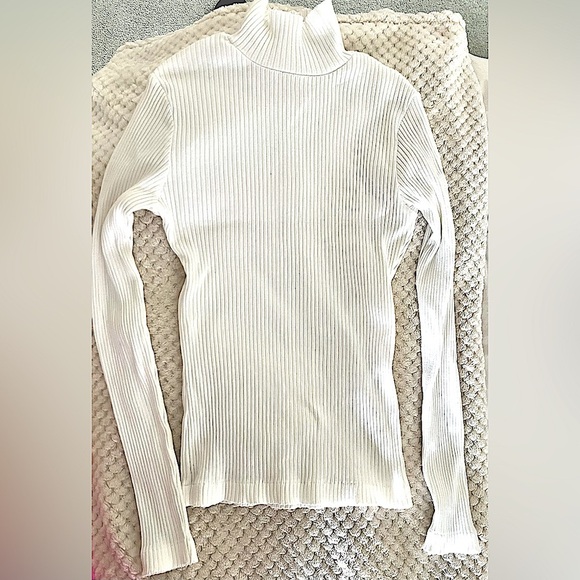 Clifford & Willis Tops - Clifford & Willis long sleeved top M